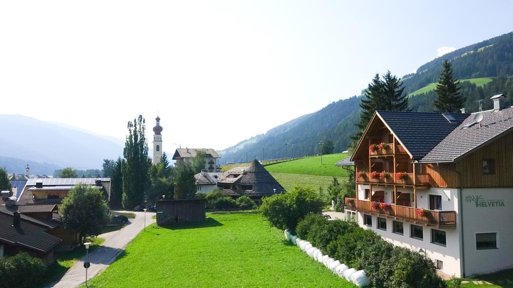Appartments Helvetia Виллабасса Экстерьер фото