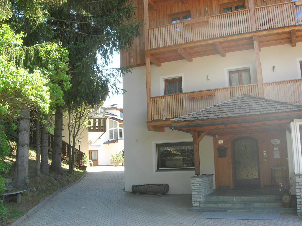Appartments Helvetia Виллабасса Экстерьер фото