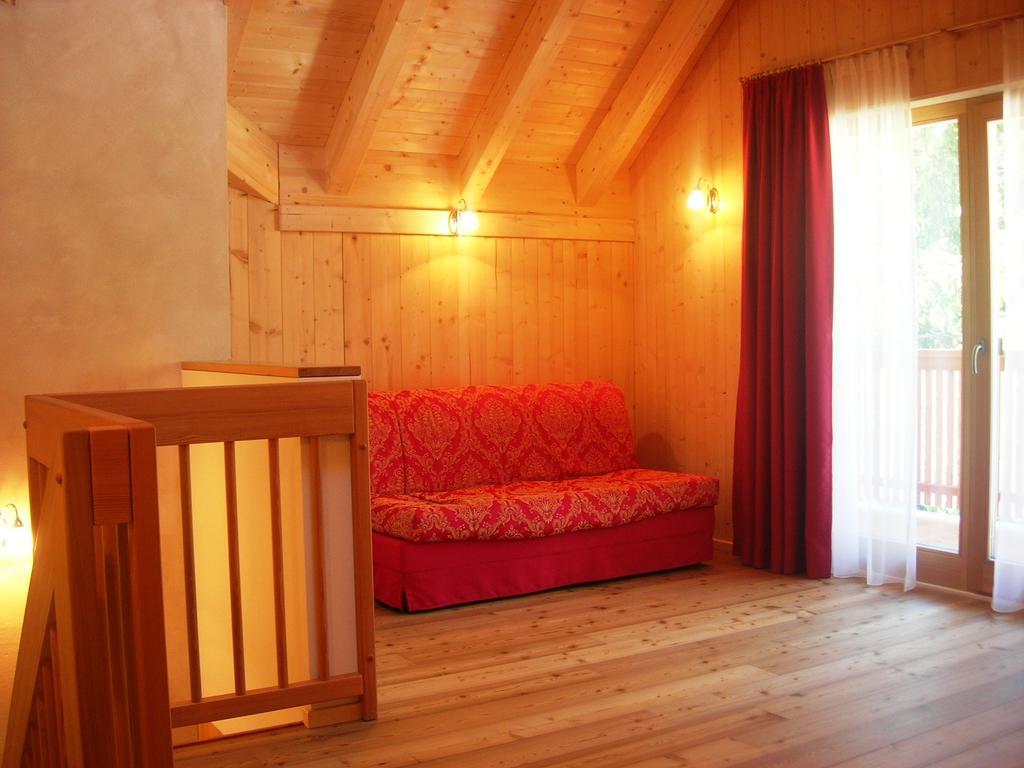 Appartments Helvetia Виллабасса Номер фото