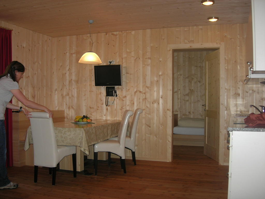 Appartments Helvetia Виллабасса Экстерьер фото