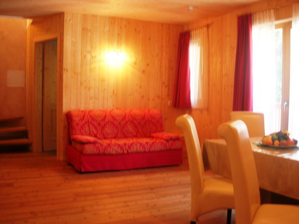 Appartments Helvetia Виллабасса Номер фото