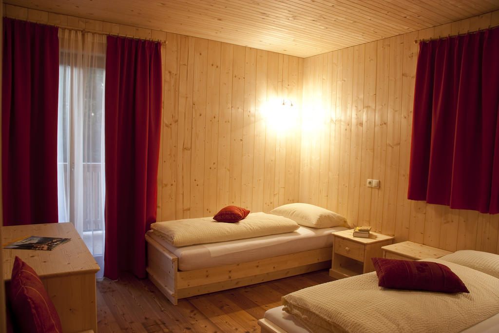 Appartments Helvetia Виллабасса Номер фото