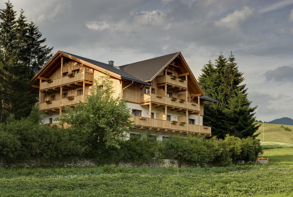 Appartments Helvetia Виллабасса Экстерьер фото