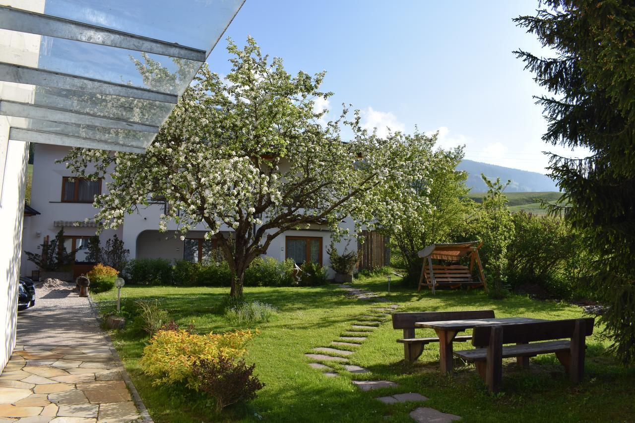 Appartments Helvetia Виллабасса Экстерьер фото